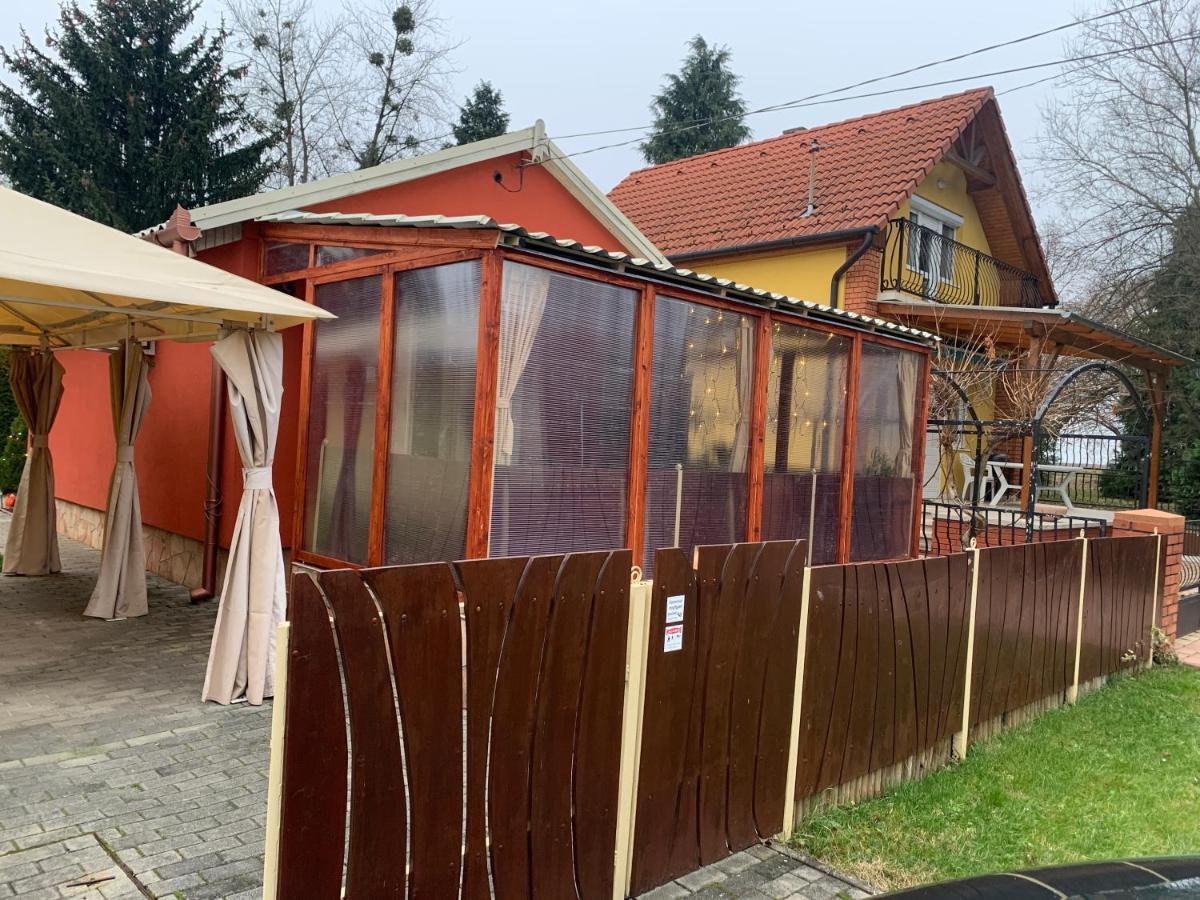 Gunarasi Villa Jacuzzival Dombóvár المظهر الخارجي الصورة