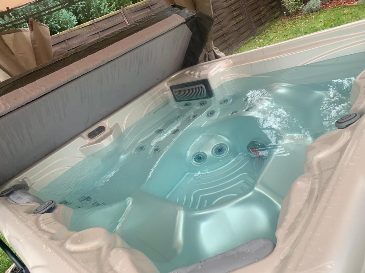 Gunarasi Villa Jacuzzival Dombóvár المظهر الخارجي الصورة