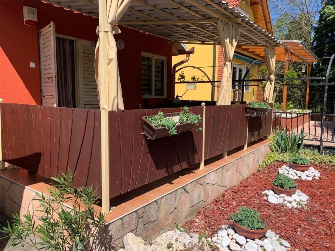Gunarasi Villa Jacuzzival Dombóvár المظهر الخارجي الصورة